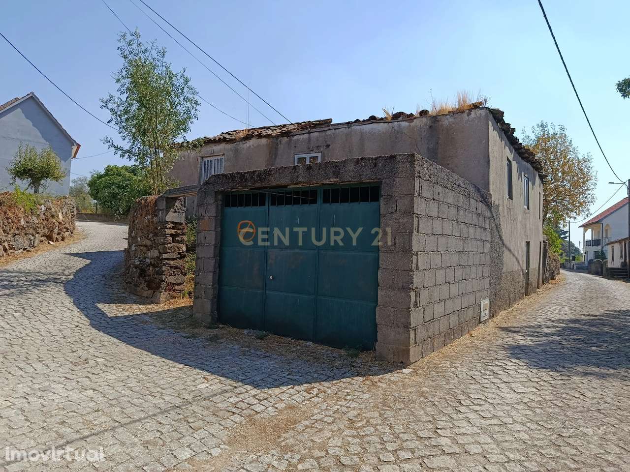 Moradia para recuperar em Paredes, Bragança - Grande imagem: 2/17