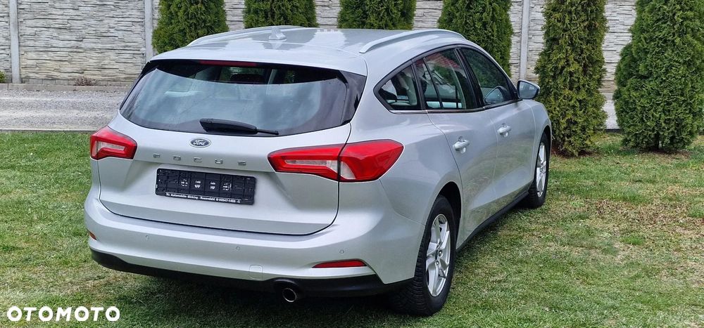 Ford Focus 1.5 TDCi DPF Start-Stopp-System Ambiente - 11