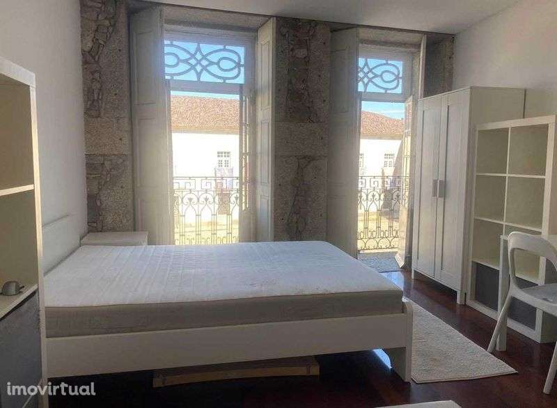 T0 mobilado no centro de Braga - Grande imagem: 3/4