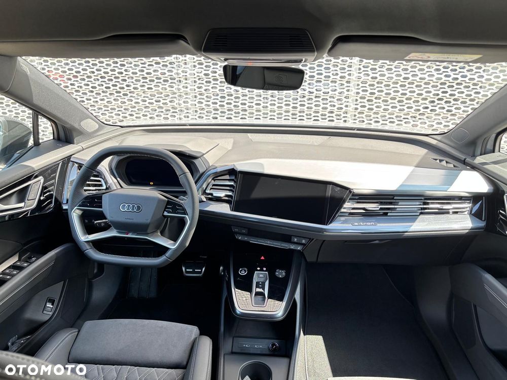 Audi Q4 e-tron 45 82kWh S Line - 9