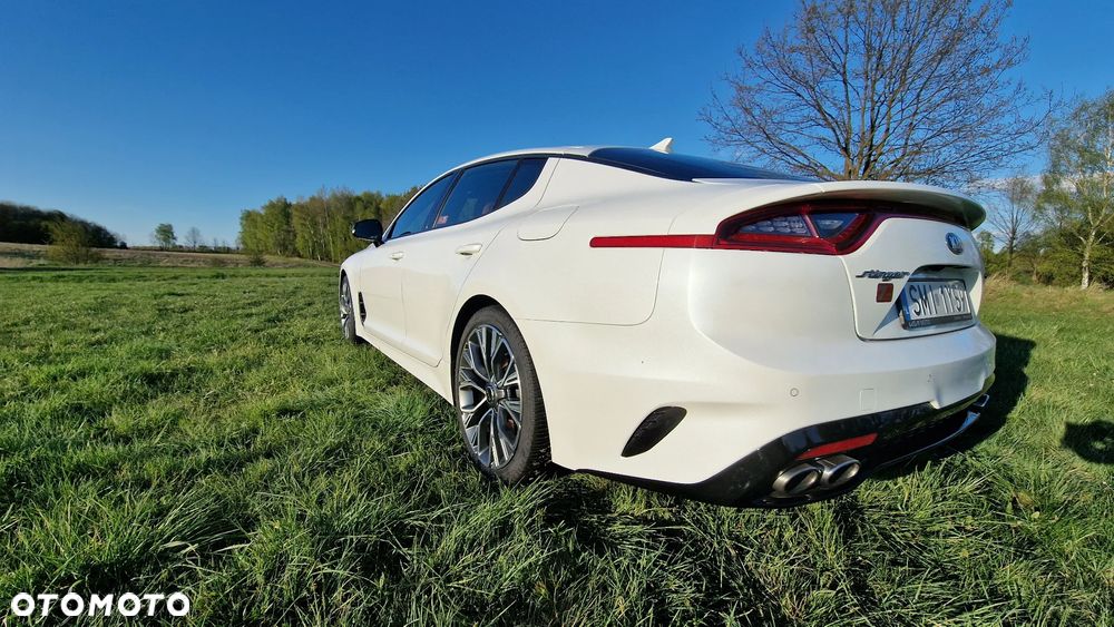 Kia Stinger 2.0 T-GDI GT Line - 23