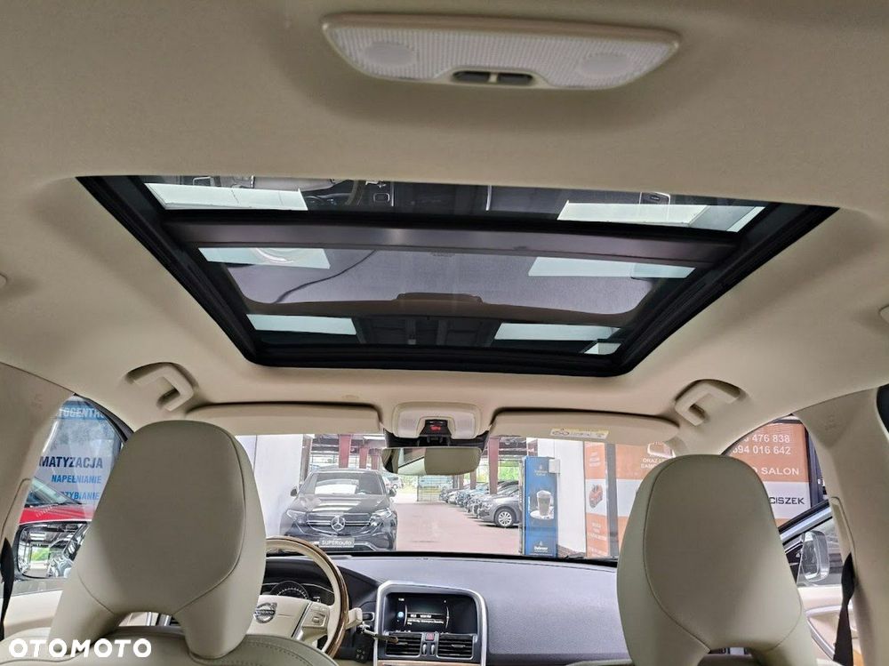 Volvo XC 60 D3 Geartronic Summum - 18
