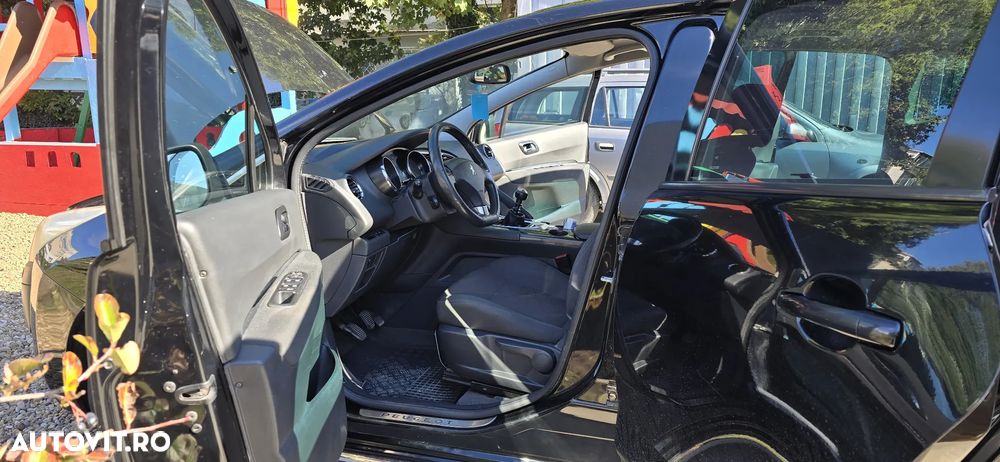Peugeot 3008 2.0 HDI FAP Active - 9