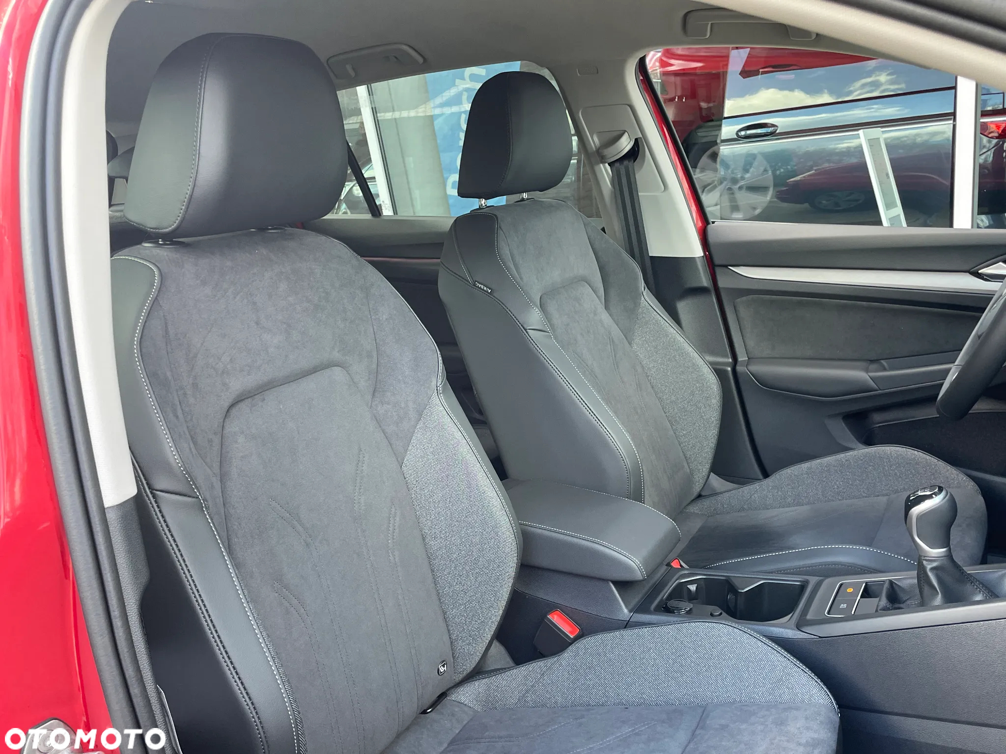 Volkswagen Golf VIII 1.5 TSI Life Plus - 15