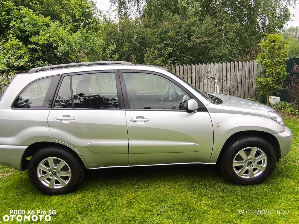 Toyota RAV4 1.8 VVT-i Terra 2WD - 17