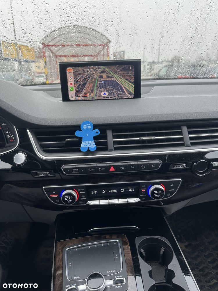 Audi Q7 - 4