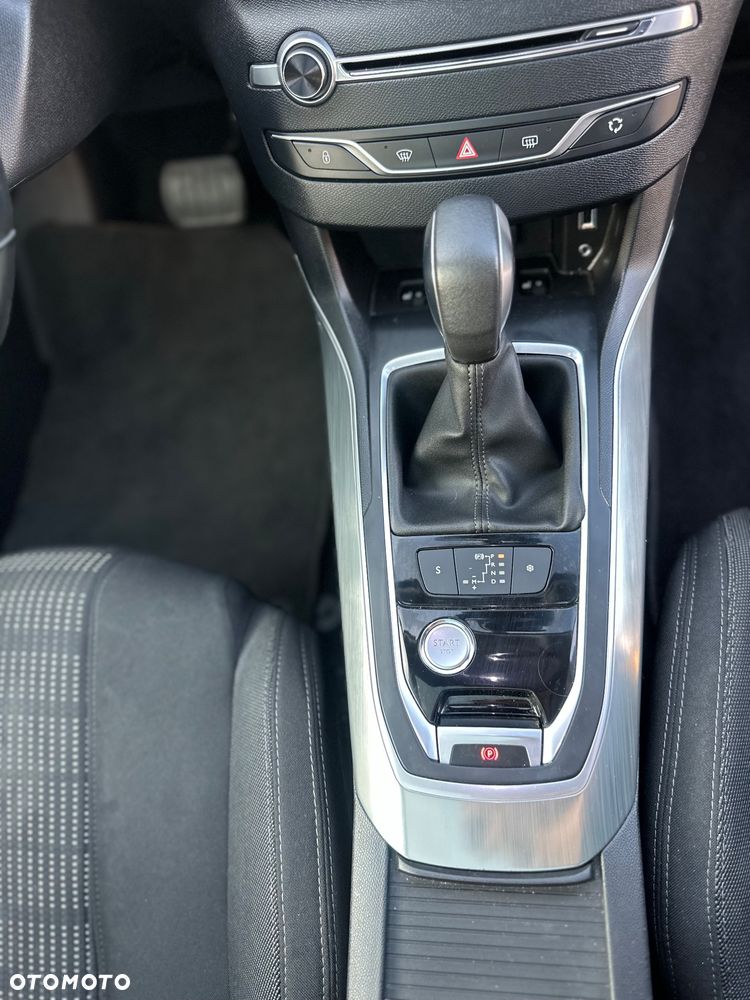 Peugeot 308 - 11
