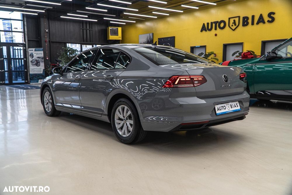 Volkswagen Passat 2.0 TDI DSG Comfortline - 6