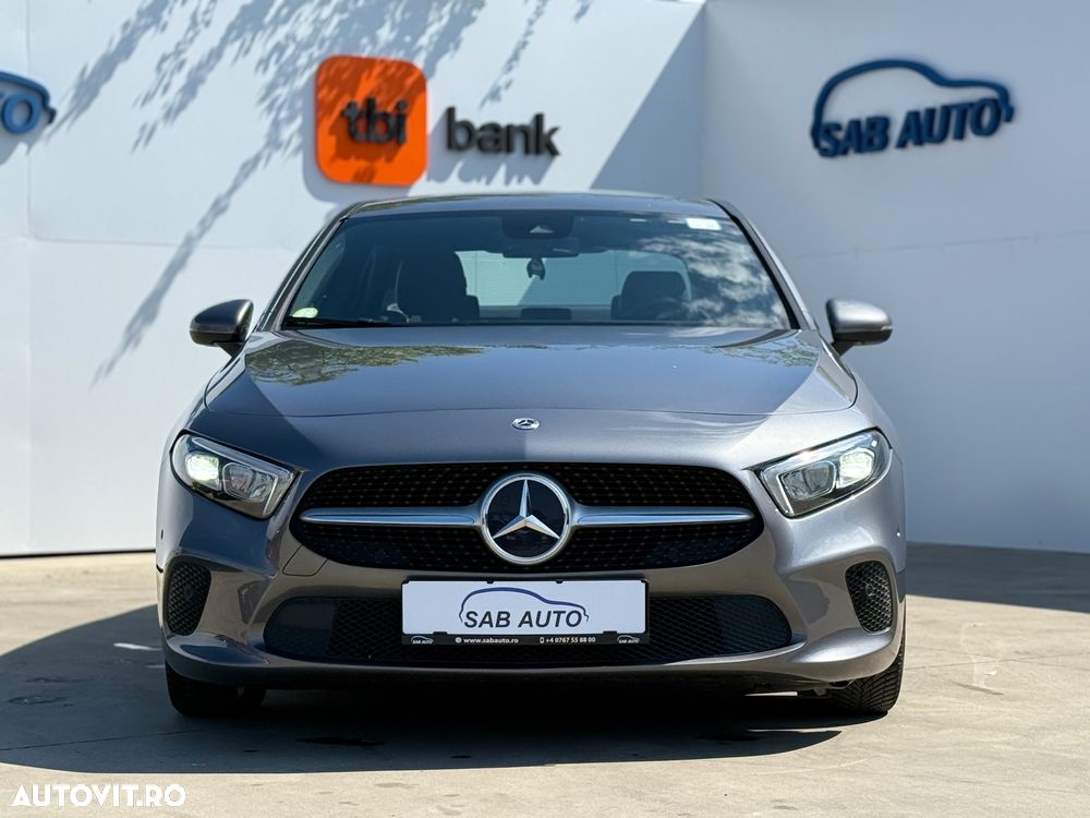 Mercedes-Benz A 200 d Sedan 8G-DCT Style - 3