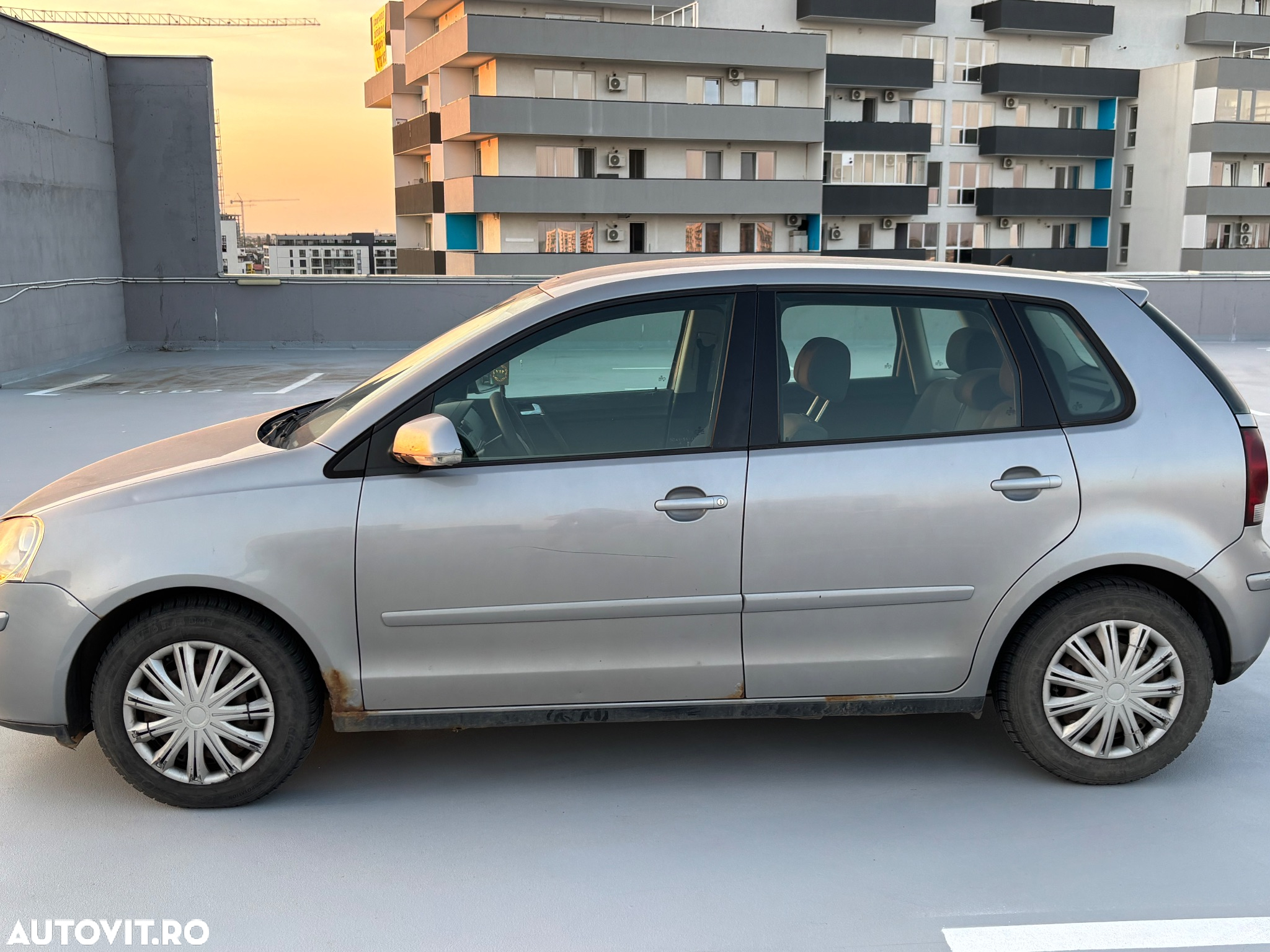 Volkswagen Polo - 4