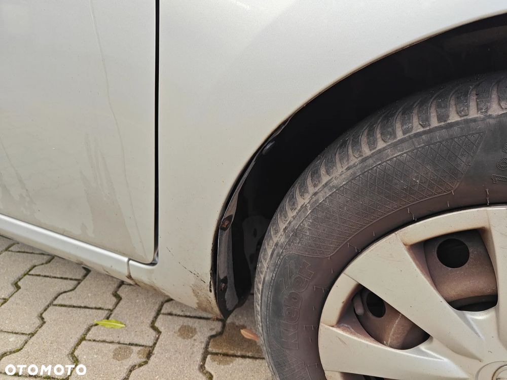 Toyota Auris 1.4 D-4D 2010 - 8