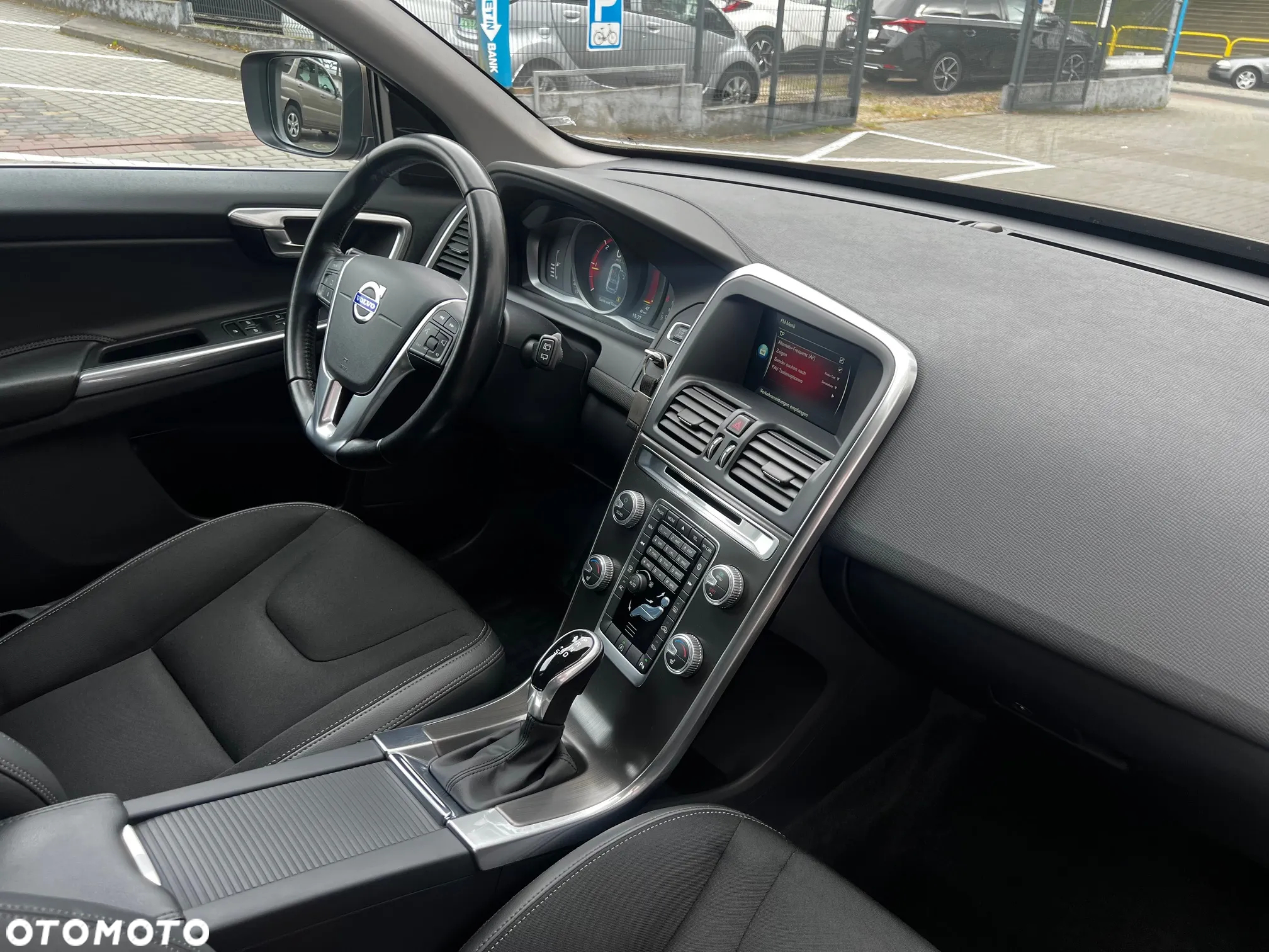 Volvo XC 60 D4 Geartronic Momentum - 18