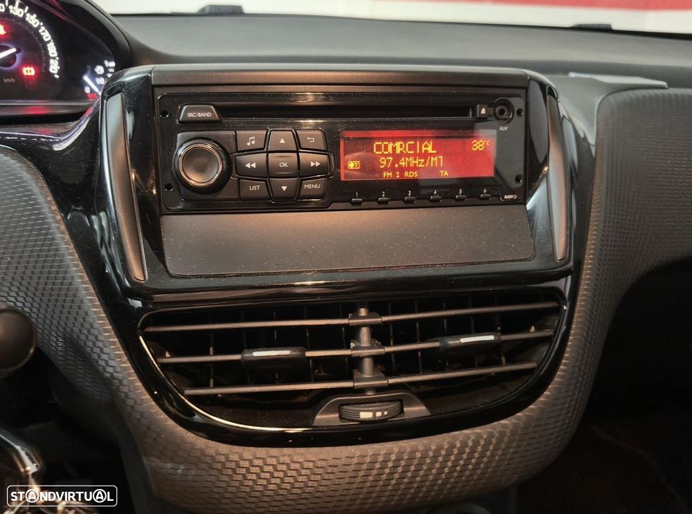 Peugeot 2008 1.2 PureTech Access - 8