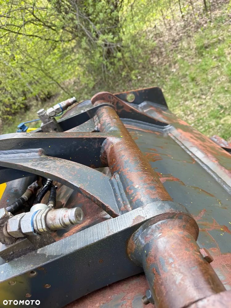 Komatsu WA70-7 Ładowarka Kołowa łamana 2016 rok.  Jak Nowa!  Oryginał łyżka. Mocny silnik 4cylindry. Zero luzów i wycieków. Aktualne Badania DEKRA BMWT. Wielka Okazja. Maszyna jak nowa z Salonu. 4200mtg. Pochodzi z Norweskiego urzędu gminy. Dodatkowe linie Hydrauliczne. Szybka wolna Jazda Rewers Hydrostatic.  Wersja Norwesk Mocne doświetlenie dodatkowe grzanie. kabina Ogrzewana wentylowana! Zmiana Osprzętu Hydrauliczna! - 22