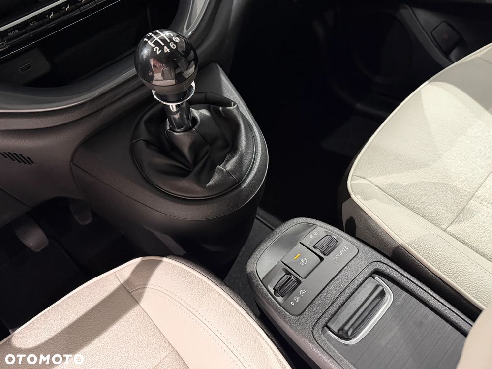 Fiat 500 ver-1-0-hybrid - 17