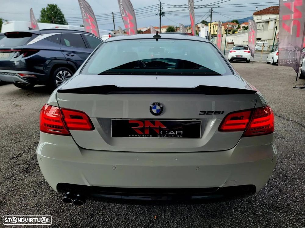 BMW 325 i M Sport Edition - 4