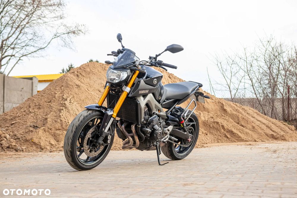 Yamaha MT - 2