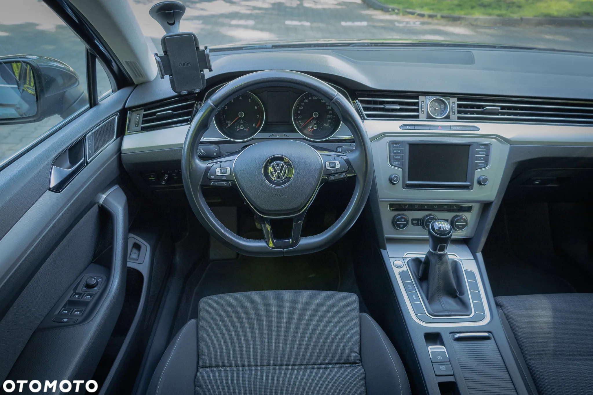 Volkswagen Passat - 23