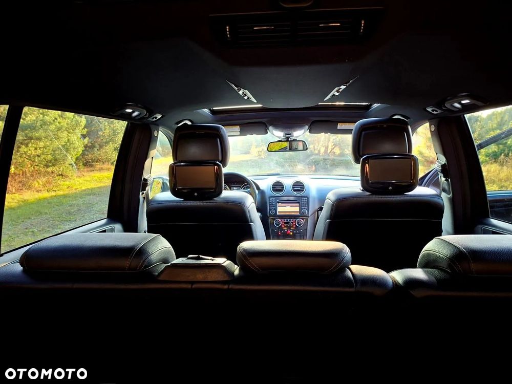 Mercedes-Benz GL 350 BlueTEC - 25