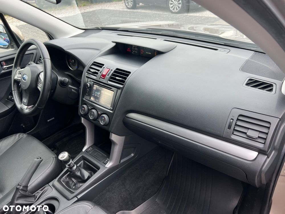 Subaru Forester 2.0D XE NAV Euro5 - 14