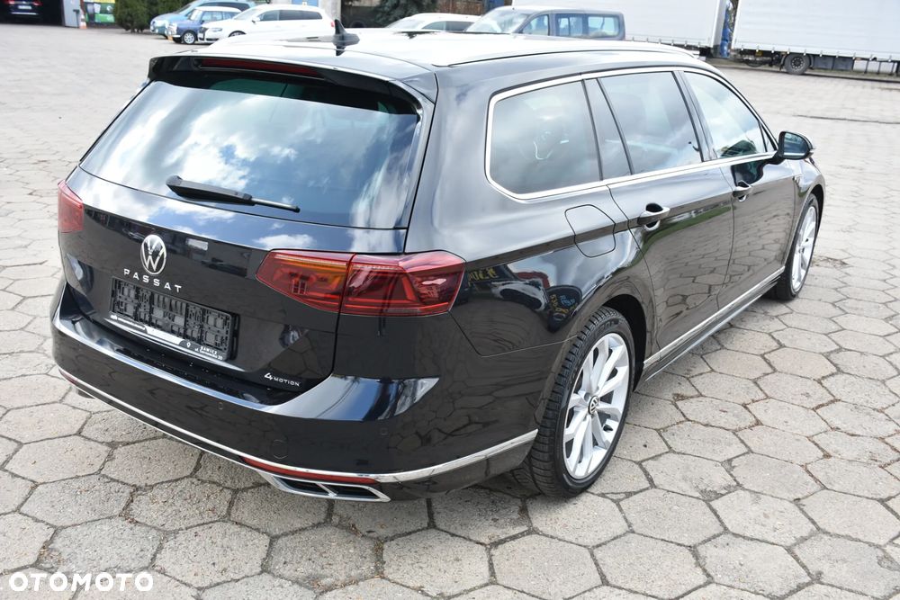Volkswagen Passat Variant 2.0 TDI SCR DSG 4Motion Business - 10