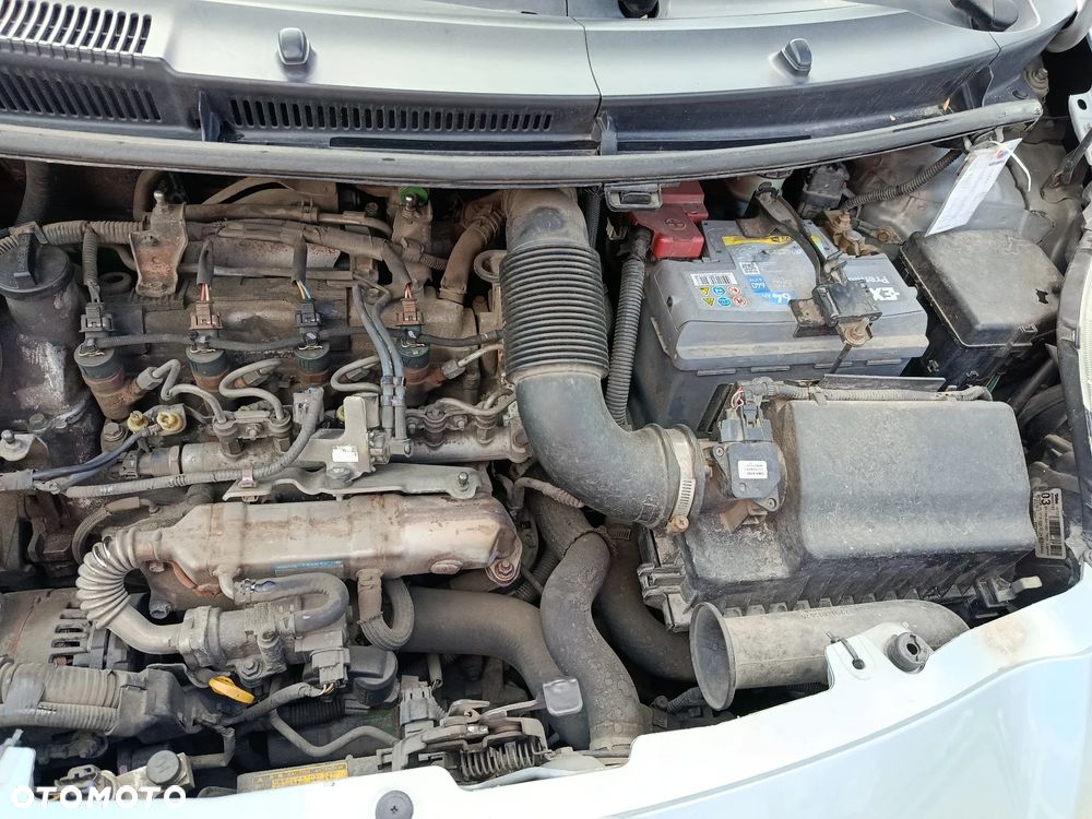 Toyota Yaris - 16