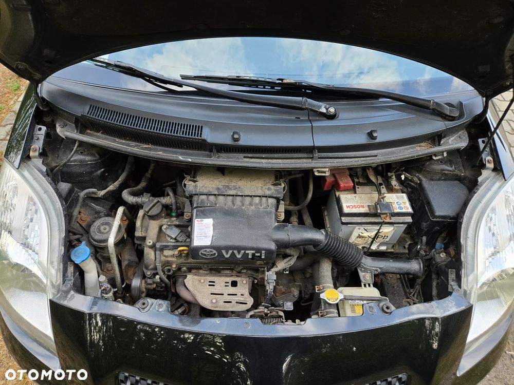 Toyota Yaris 1.3 Prestige - 5