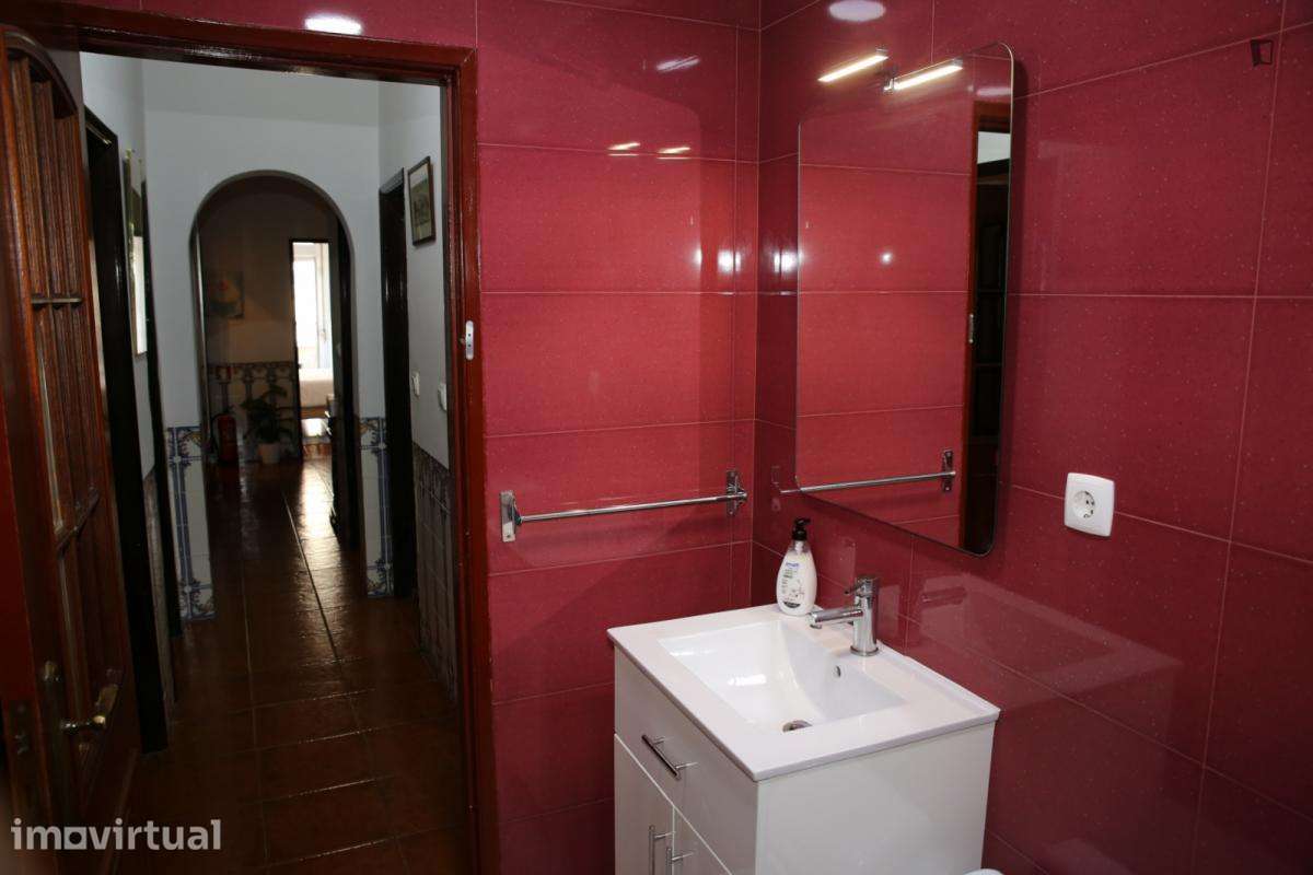 Quarto - localizado em Penha de França Lisbon - Grande imagem: 3/29