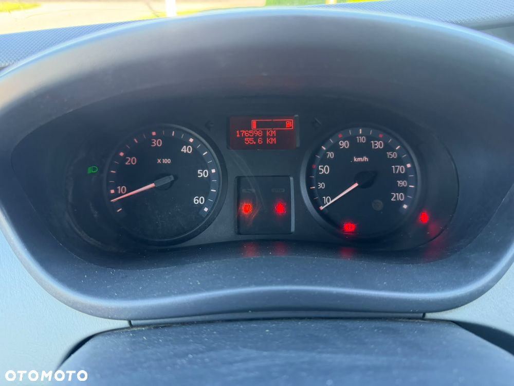 Renault Trafic - 23