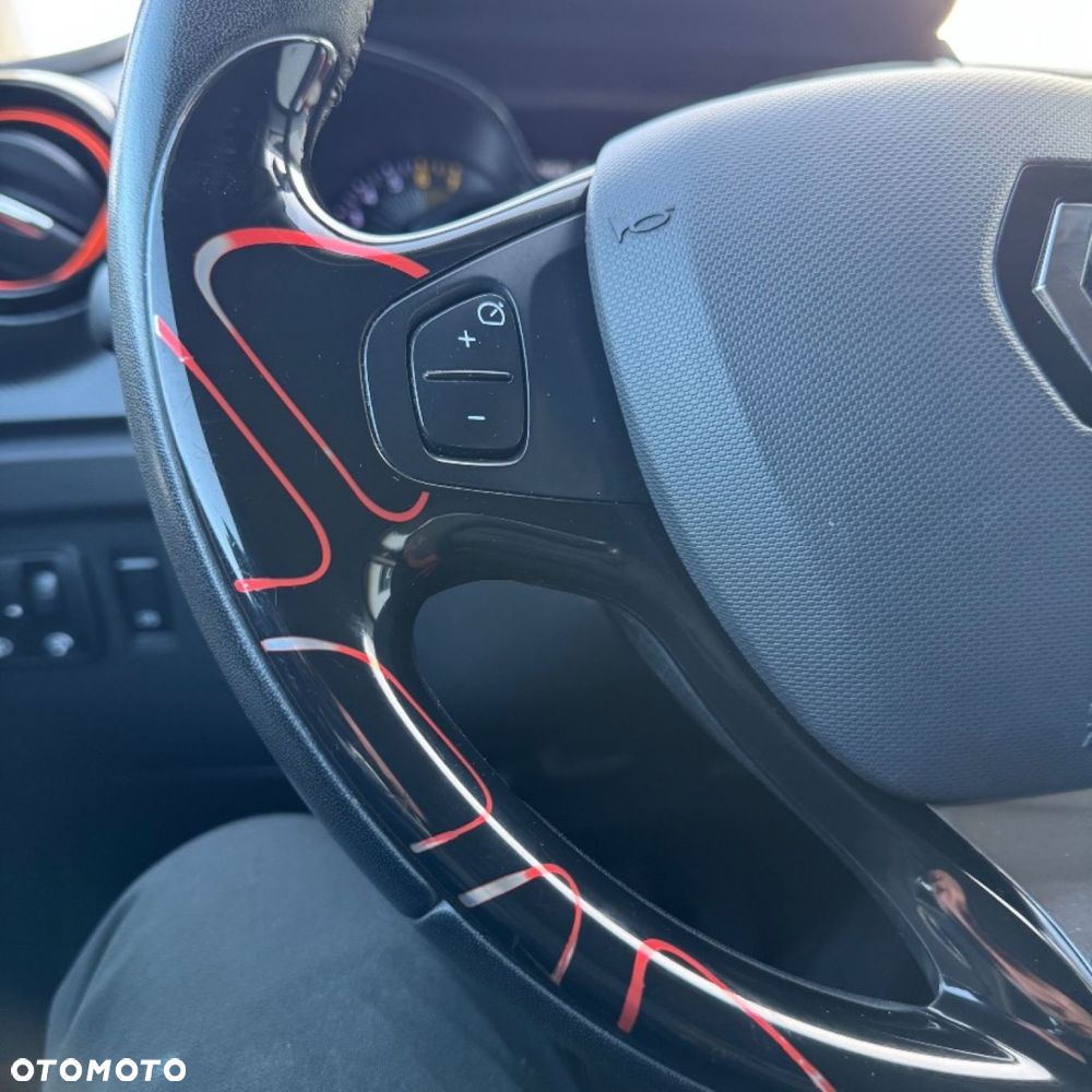 Renault Captur - 40