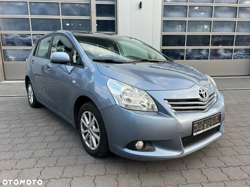 Toyota Verso 1.8 7-Sitzer Comfort - 2
