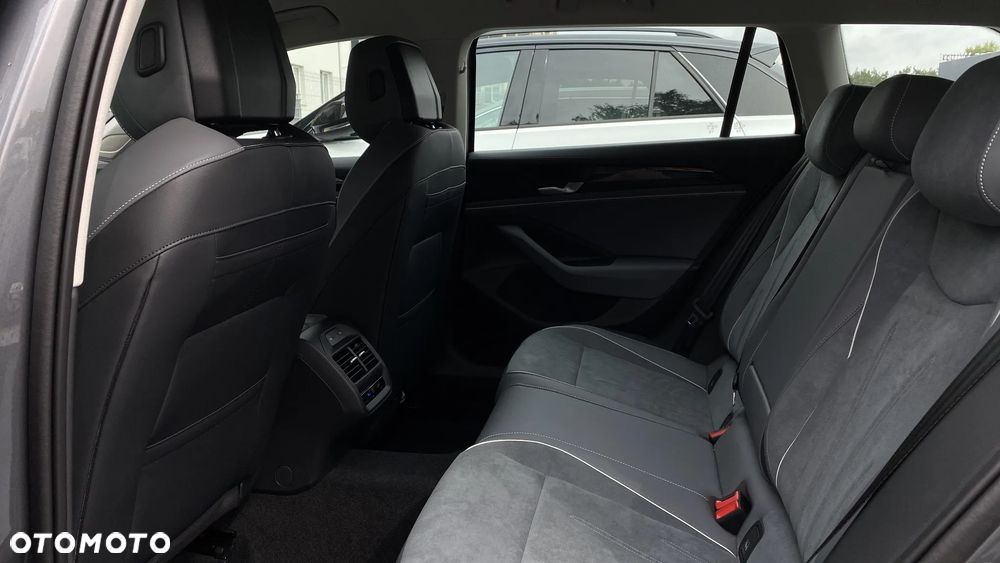 Volkswagen Passat Variant 2.0 TDI SCR Business Plus DSG - 11