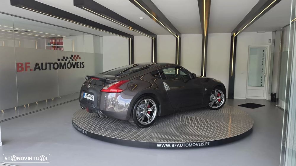 Nissan 370 Z Black Edition - 5