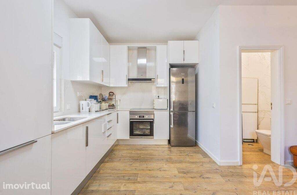 Casa / Villa T3 em Areeiro de 203,00 m2 - Grande imagem: 2/26