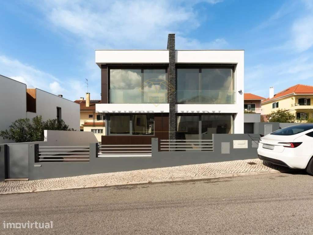 Moradia T4 Contemporânea com Piscina em Caxias - Grande imagem: 2/27