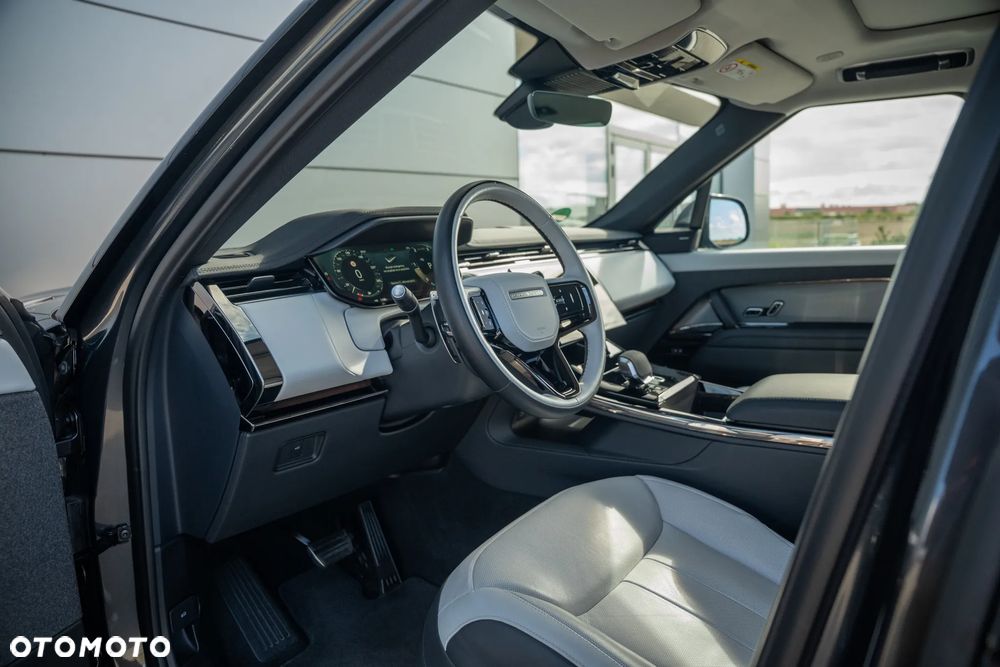 Land Rover Range Rover Sport - 12
