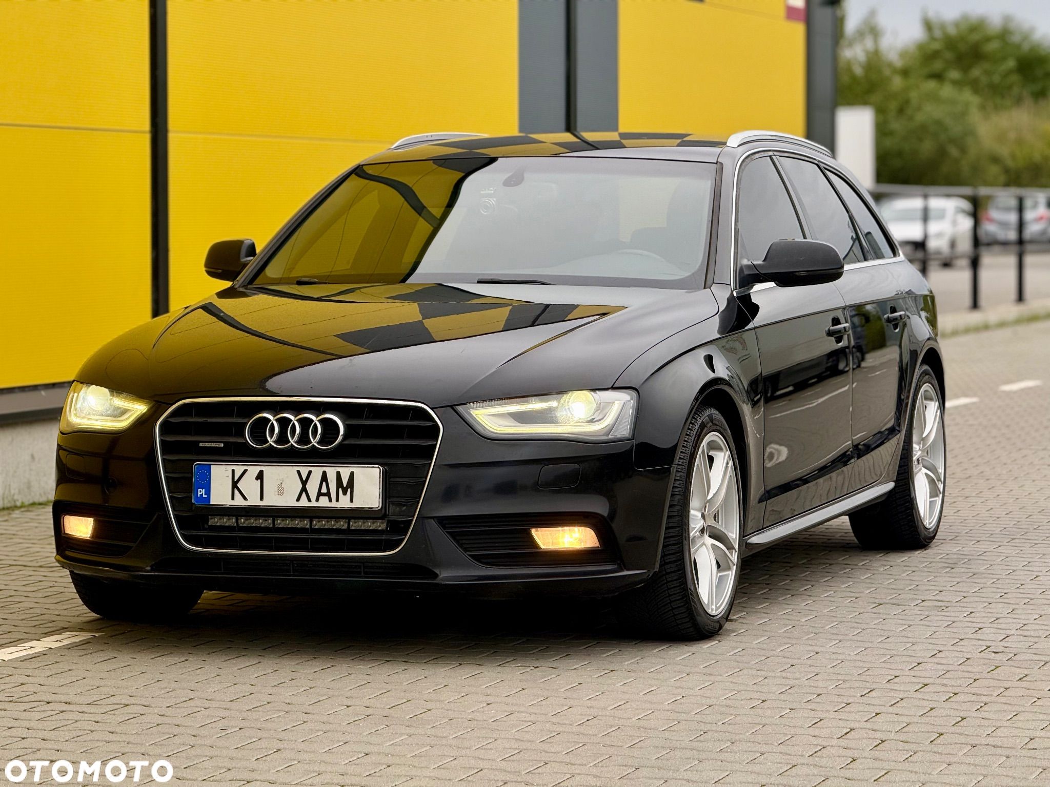 Audi A4 - 1