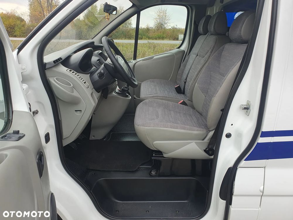 Renault TRAFIC - 26
