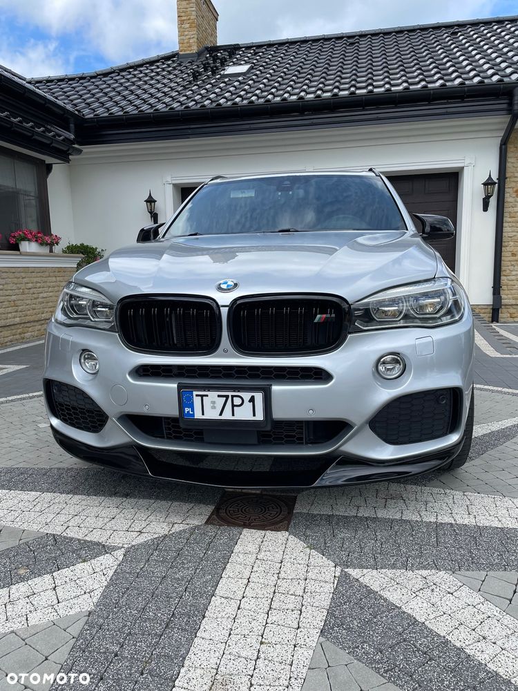 BMW X5 xDrive50i Sport-Aut - 2