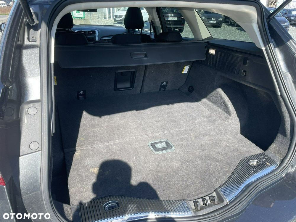 Ford Mondeo 2.0 TDCi Ambiente PowerShift - 32