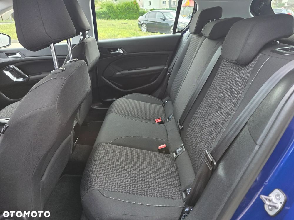 Peugeot 308 PureTech 130 GPF Stop & Start Allure - 32