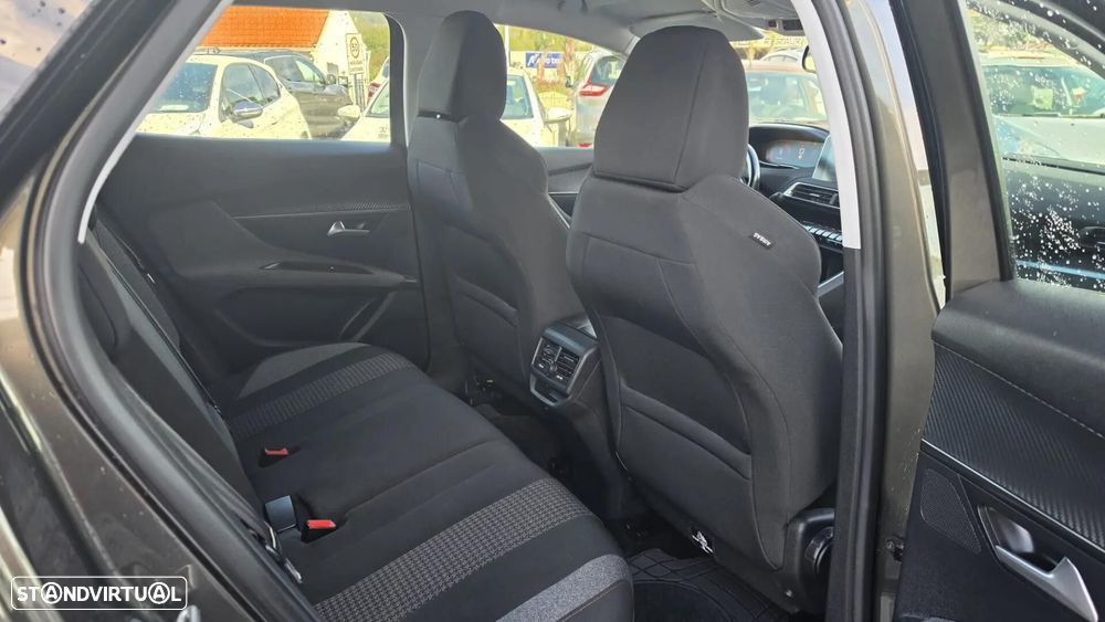 Peugeot 3008 1.6 BlueHDi Active - 13