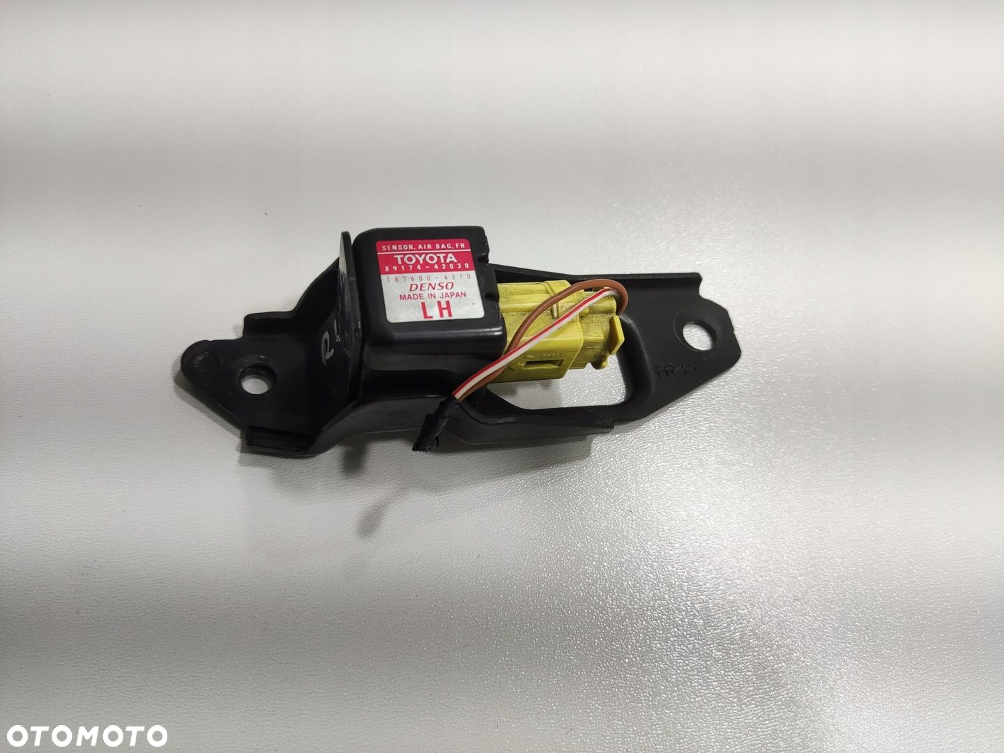 SENSOR MODUŁ STEROWNIK PODUSZEK AIR-BAG TOYOTA RAV4 II 2000-05 89174-42030 - 2