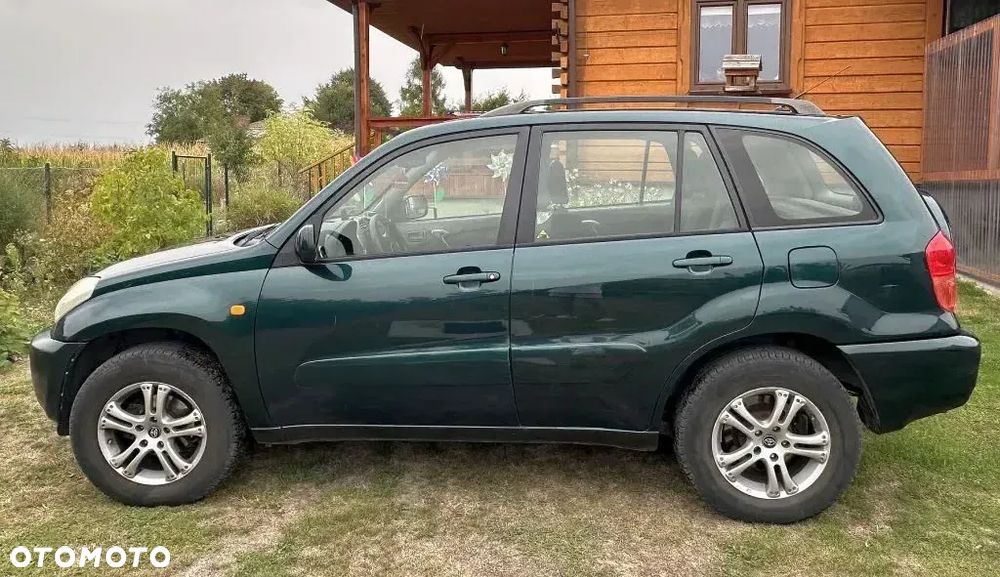 Toyota RAV4 1.8 VVT-i 4x2 - 2