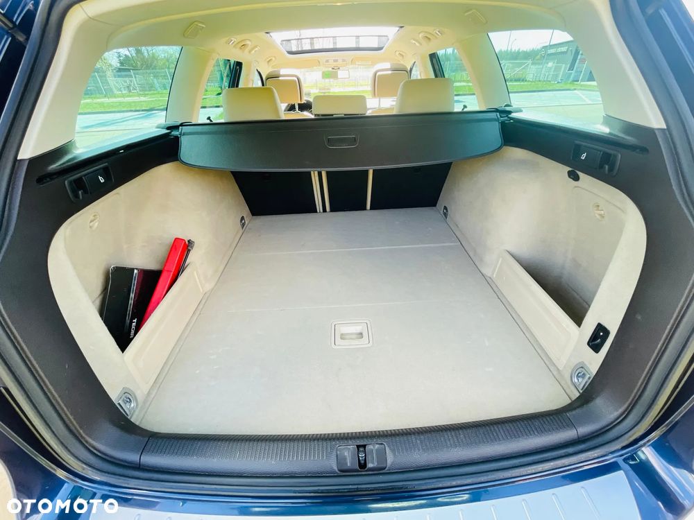 Volkswagen Passat 2.0 TDI DPF DSG Highline - 22