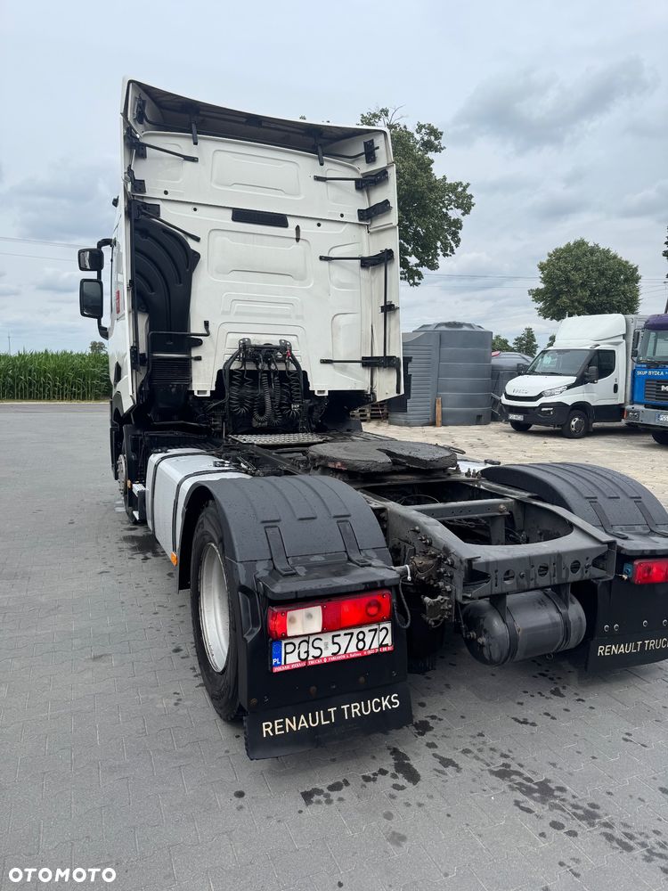 Renault gama T - 7
