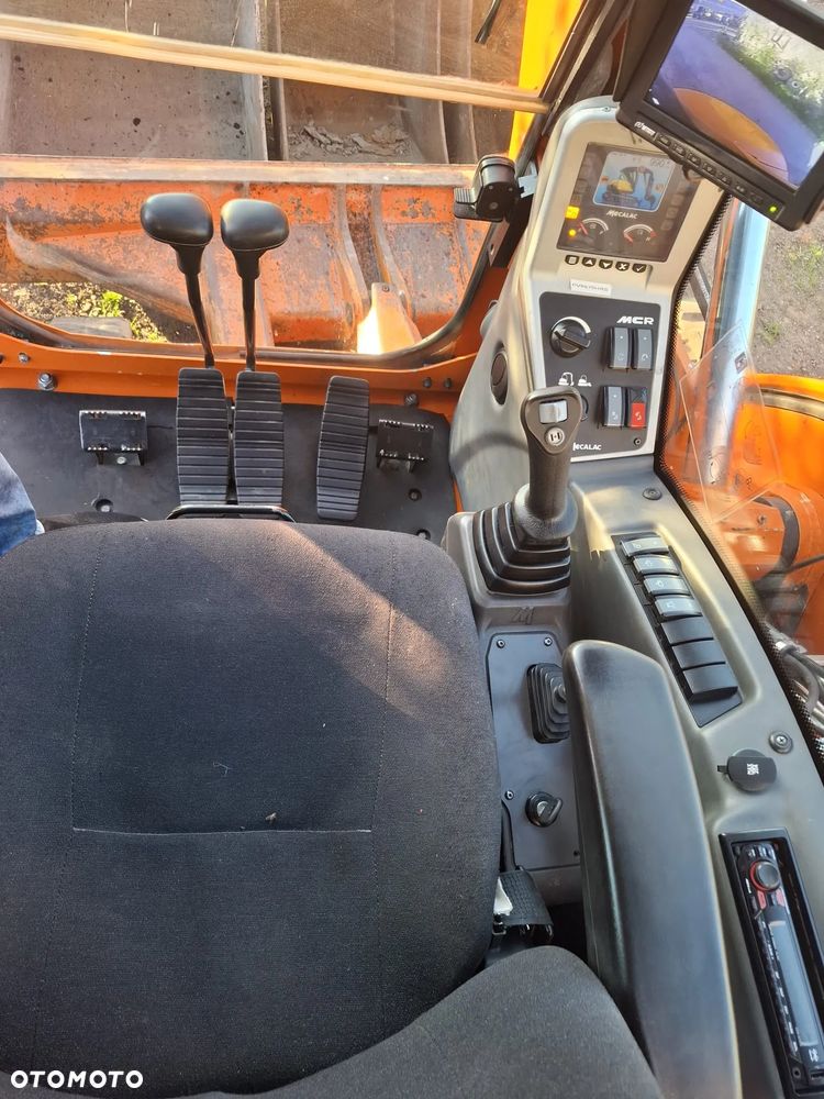 Mecalac 10 MCR  z ramieniem 3 razy łamanym - 11