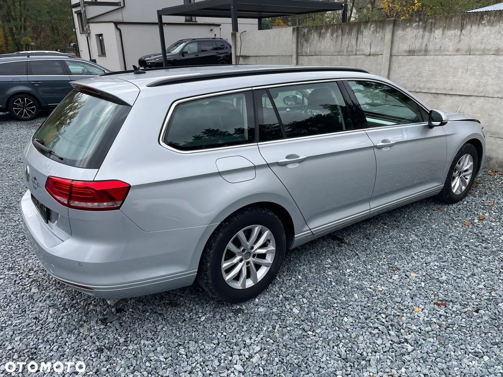 Volkswagen Passat - 8