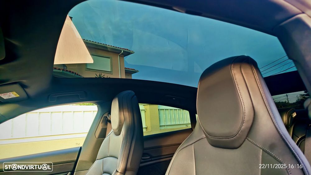 Porsche Taycan Standard - 11