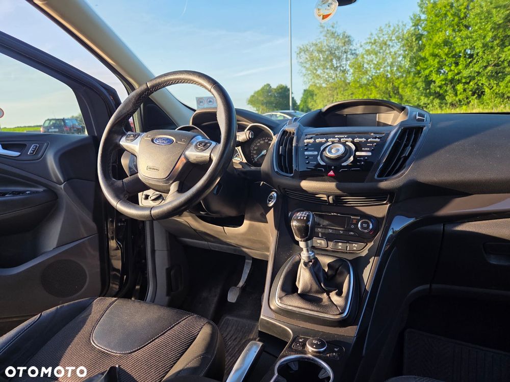 Ford Kuga 2.0 TDCi Individual - 11